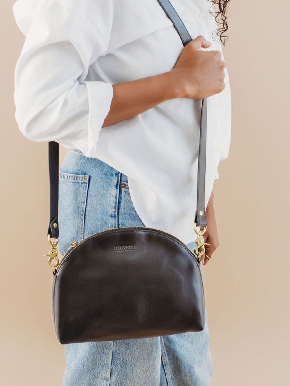 R.RIVETER women’s Hopper Crossbody Bag Black Leather - Picture 7 of 16